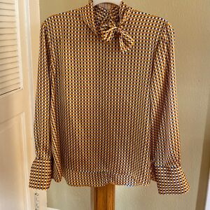 💓Pussy Bow Graphic 👚 Blouse💓